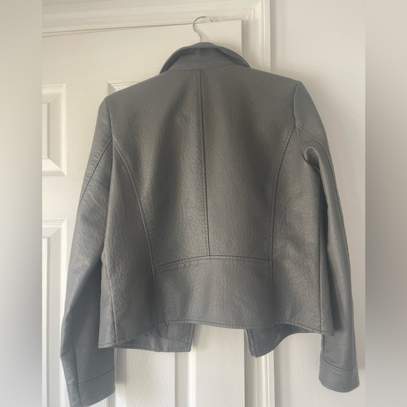 Grey leather jacket - Picture 4 of 5